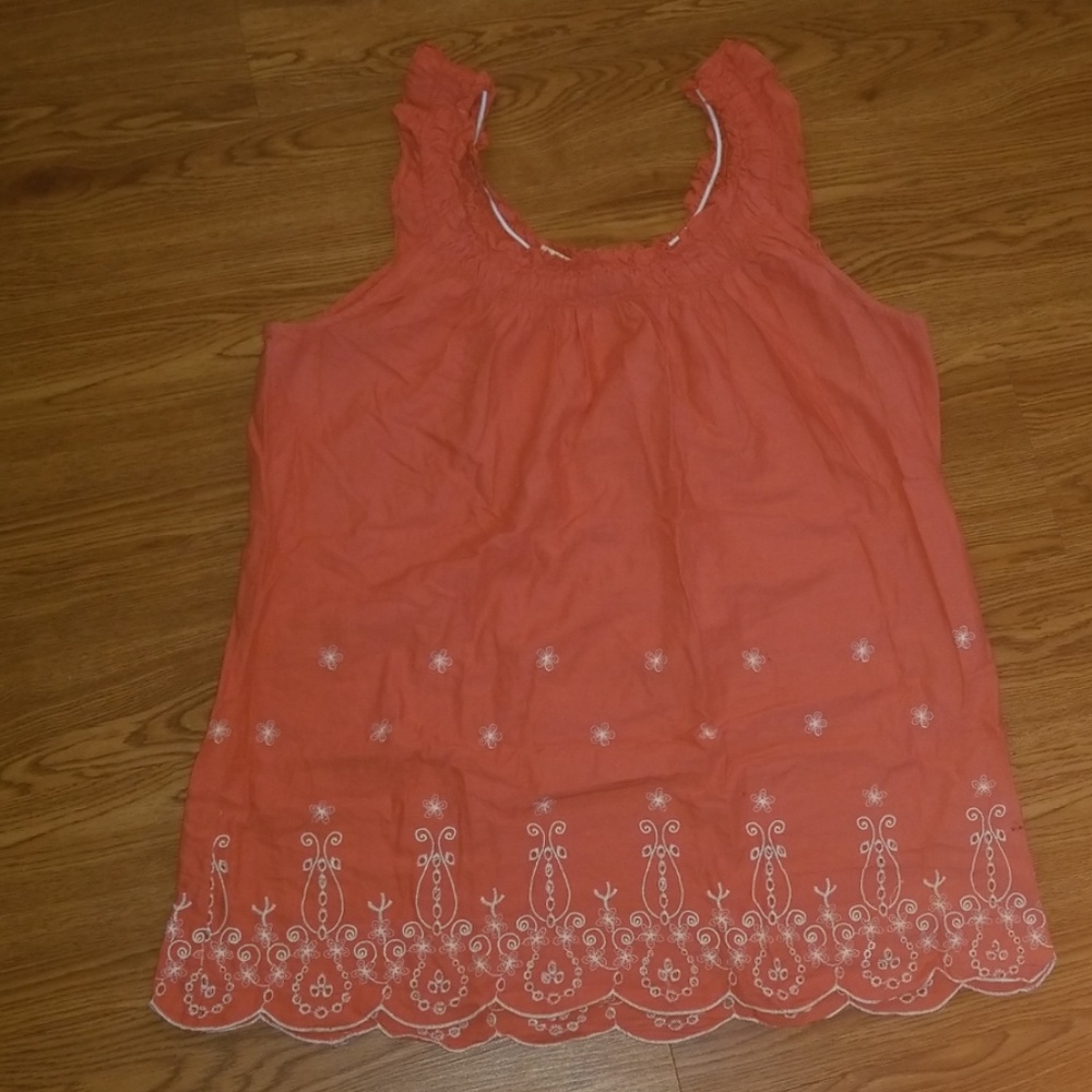 Coral and White design tanktop